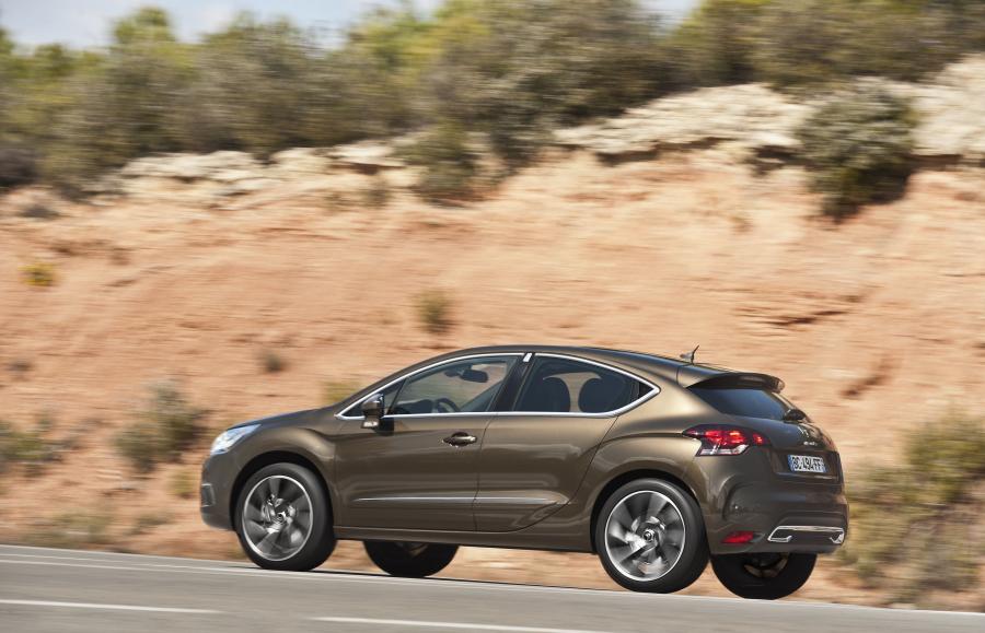  Citroen DS4 2010 года  (фото 56 из 143)